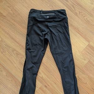 LULULEMON BLACK LEGGINGS - SZ 2